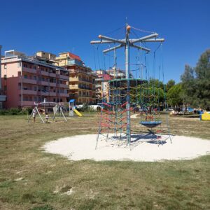 Plac zabaw w Civitanovie – atrakcje dla dzieci podczas pobytu z nocleg w Umbrii